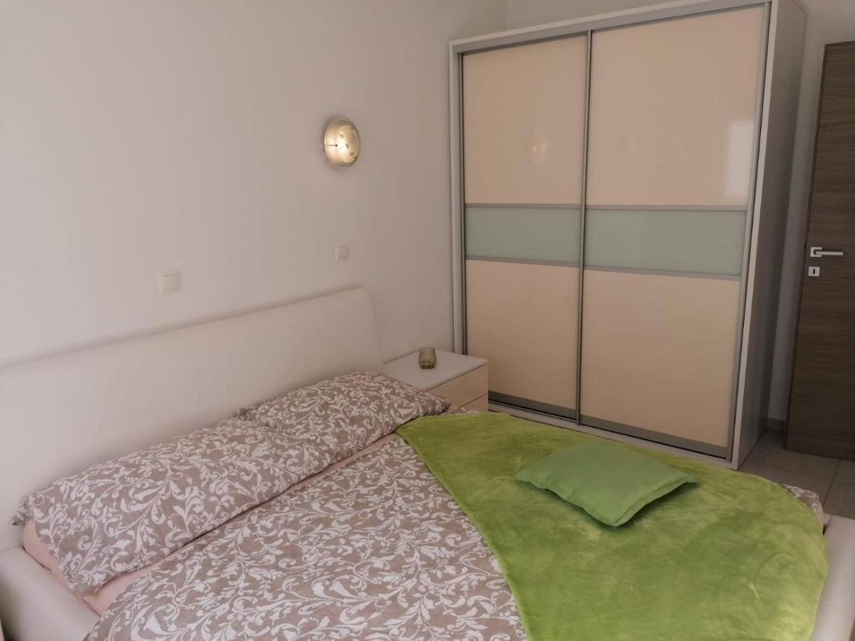 Apartment Mali San โตรกีร์ ภายนอก รูปภาพ