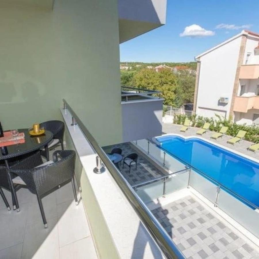 Apartment Mali San โตรกีร์ ภายนอก รูปภาพ